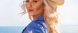 Artisten Alexzandra Wickman från Nävekvarn vill bli en ambassadör för country i Sverige: "Finns något för alla"