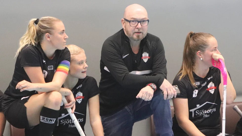 FBC-tränaren Kent Olsson och hans tjejer blev utan poäng i Oskarshamn.