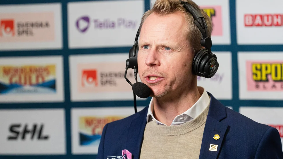 ”Jag tycker att prestationen är bättre än mot Färjestad borta”, säger tränare Robert Ohlsson efter matchen mot Örebro.