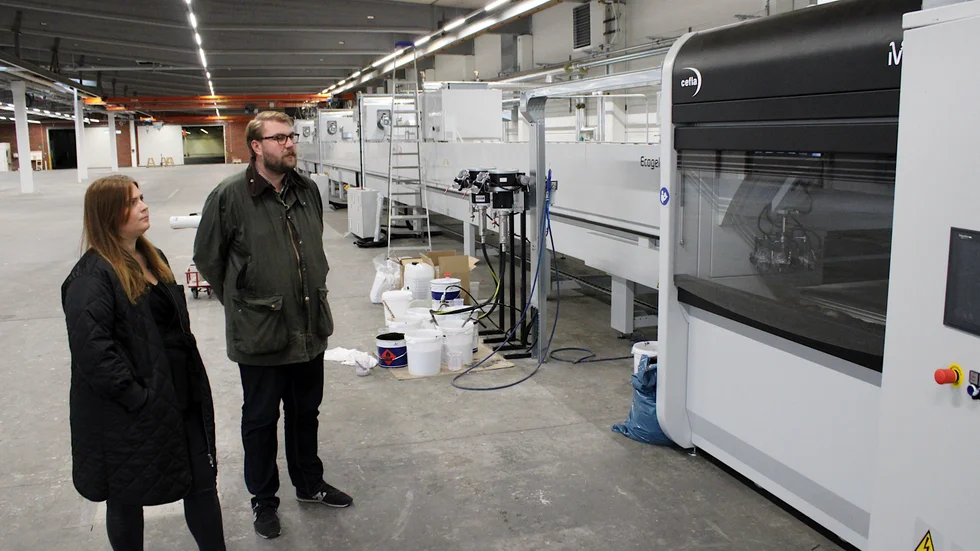 Platschef Sofia Larsson och produktionschef Dennis Häll visade upp de nya lokalerna i samband med flytten hösten 2022.