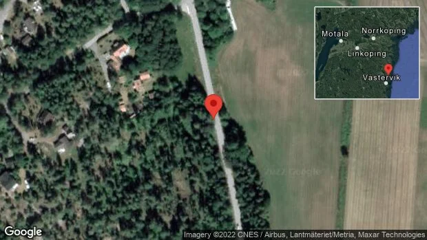 Fallna träd skapar problem i trafiken