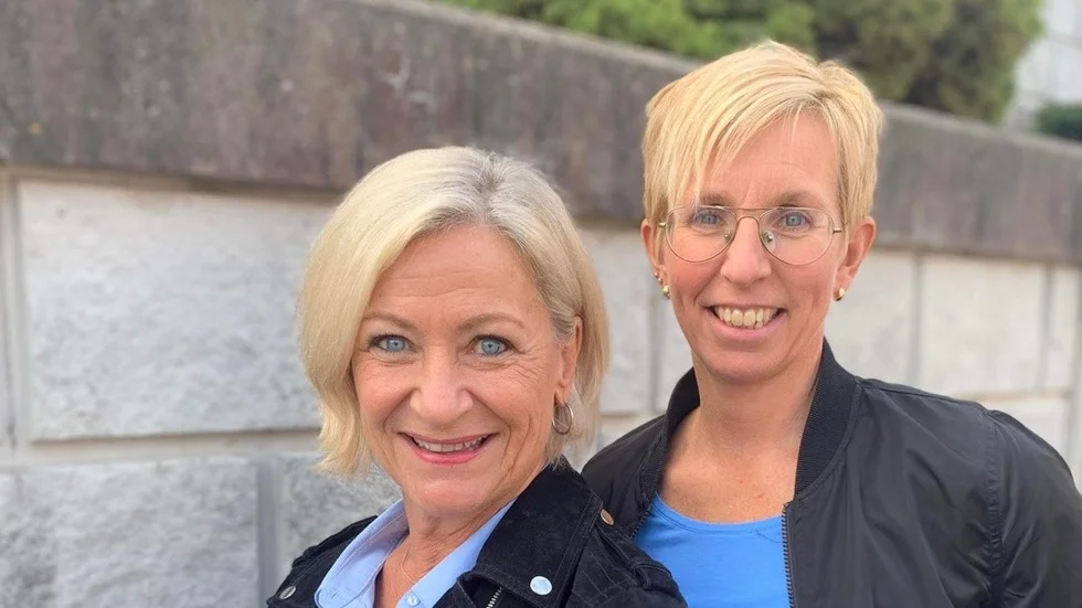 "Vi gör vad vi kan för att spara på energi. Vi planerar att stänga bastun delvis och har skickat ut en enkät till medlemmarna för att ta reda på vilka tider de vill ha den öppen, säger Sofia Kihlman, till höger, som driver Hälsoskaparna tillsammans med bland andra Carin Adlén. 