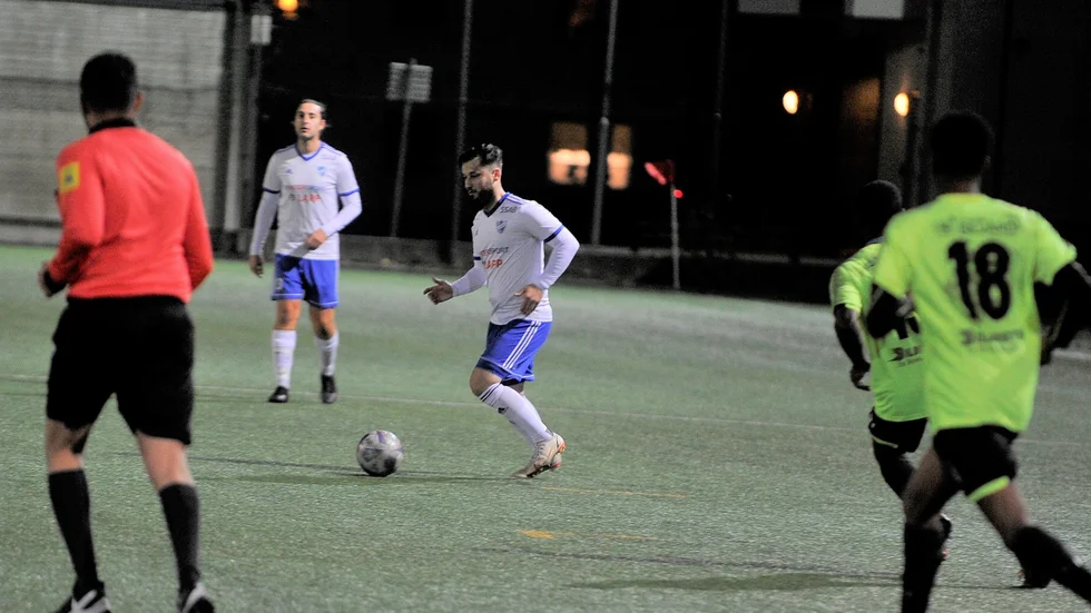 Amir Strukan stannar i IFK Nyköping.