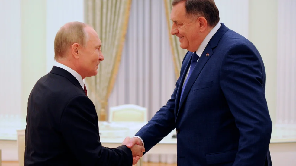 Rysslands president Vladimir Putin och Bosnien-Hercegovinas bosnienserbiske president Milorad Dodik träffades tisdag den 20 september. De har träffats flera gånger förut.