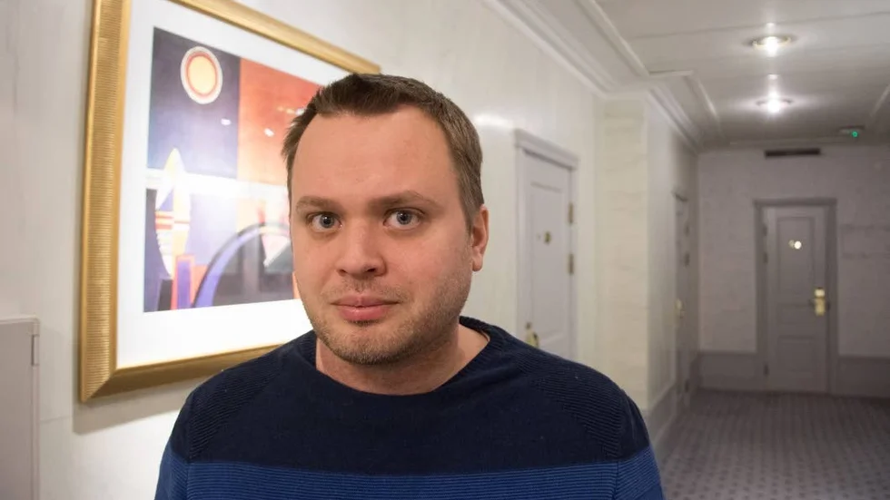 Niklas Karlsson beskriver budgetarbetet i alliansen som bra. De är överens om det mesta i grunden.