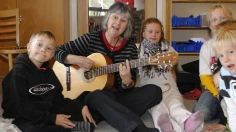 Välkommen in i musiken! Lena Lindgrens barnvisor blir snart konsert i Norrbottensmusikens regi. "Spännande", säger Lena.