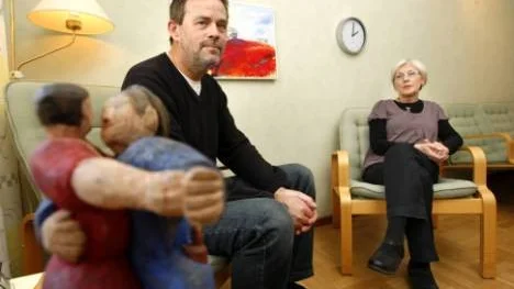 Den som kontaktar familjerådgivningen i Piteå ska inte behöva vänta längre än två veckor. Om den eller de sökande är i kris, exempelvis till följd av otrohet, kan en akuttid ordnas. Tillgängligheten är viktig för familjerådgivningen, framhåller Staffan Boo och Stina Jonsson.