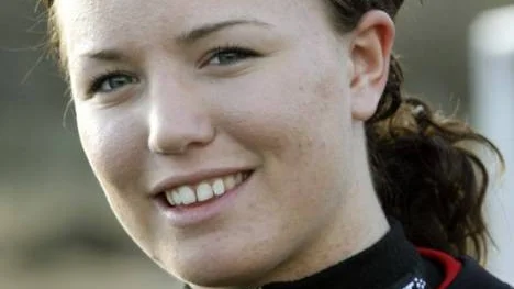 Katrine Boman gjorde båda målen när Infjärden vann mot Bergnäset i damtrean.