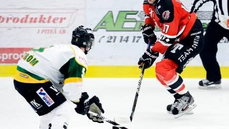 ASSIST. Piteåkaptenen Daniel Olofsson spelade fram till lagets enda mål.
