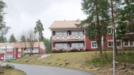 ORO. En förändring av bemanningen på demensboendet Bergbacka vållar oro bland personal, vårdtagare och anhöriga.