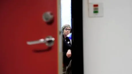 SVÅRT LOCKA LÄKARE. "Vi har annonserat, erbjudit fria arbetstider men det har inte lockat någon att söka fast tjänst", säger Margareta Stjerna som är chef för Hertsö vårdcentral.
