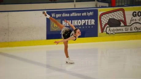 HEMMAHOPP. Clara Callne ska tävla mot Sverigeeliten i Coop Arena.