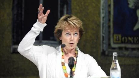 TROR PÅ MÖTEN. "I Sverige finns över 200.000 ideella föreningar, det är en stark tradition som ligger till grund för vår demokrati", säger Lena Adelsohn Liljeroth.