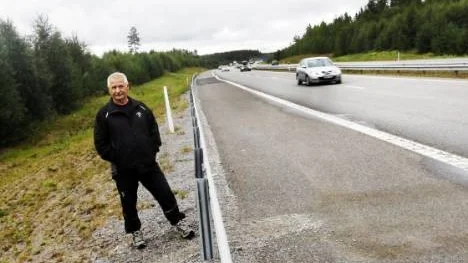 Här vid E4 vid Öjebyn har Göran Överhems jaktlag fått ta hand om fyra älgar efter olyckor som skett den senaste tiden.