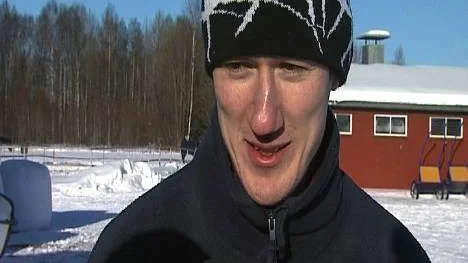 Det blev finska pinnar rakt av under Peabtravets lunchtävlingar. Jorma Särkiniva, lärling hos hemmatränaren Kari Vaaraniemi, vann V4-4 med hästen Persos Winnie.