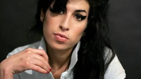 Amy Winehouse.