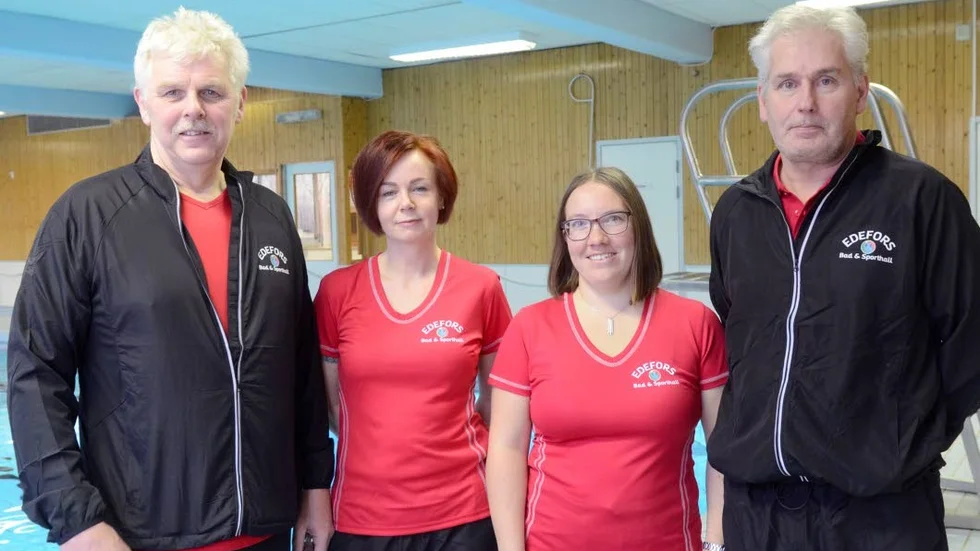 Engagerade. Jan Öhrvall, Maria Nilsson, Jenny Grahn och Kaare Enbom är alla glada att badhuset öppnat.