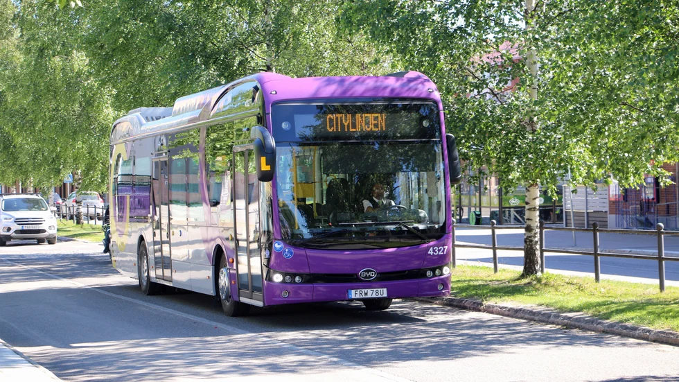 Citylinjen har blivit en katastrof att åka med och att det inte har hänt nån allvarlig olycka är bara tur, skriver Jeanette Lundkvist och får svar direkt av bussbolaget.