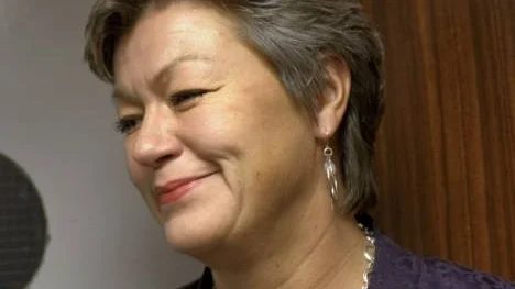 Socialdemokraternas arbetsmarknadspolitiska talesperson, Ylva Johansson, har en klar bild av hur en offensiv jobbpolitik ska utformas.