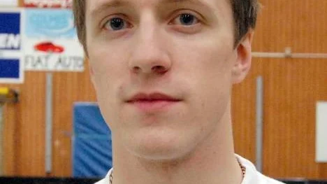 Charlie Westin fixade första segern för Arjeplog på nya konstgräsplanen.