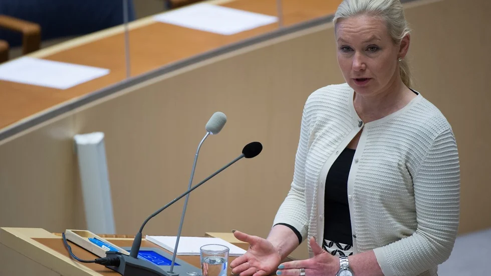 Iinfrastrukturminister Anna Johansson (S) i riksdagen.