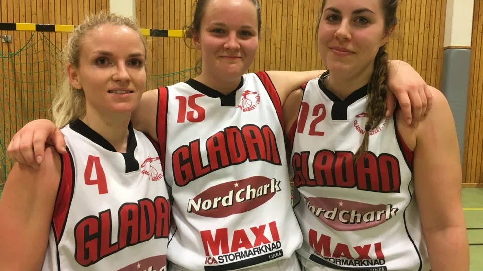 Elisabet Clausén, Annie Töyrä och Hanna Nilsson gjorde allt man kunde för att knäppa topplaget Iksu på fingrarna.