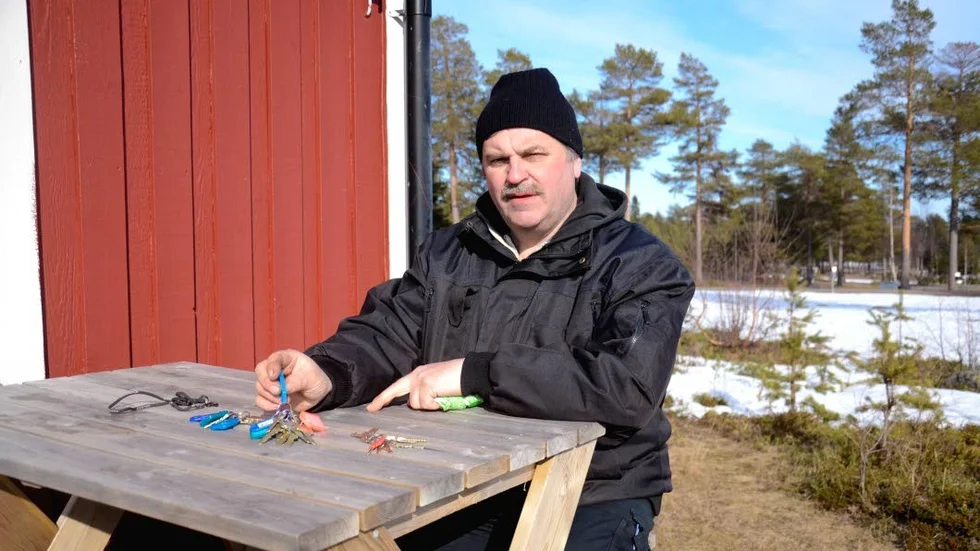 Tar över. Tommy Westring tar över driften av campingen på Seskarö. Han vill förlänga campingsäsongen och locka både skoteråkare på våren och bärplockare på hösten.