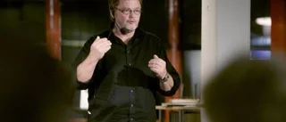 Inspirerad man tecknade bilden av en modig kvinna
