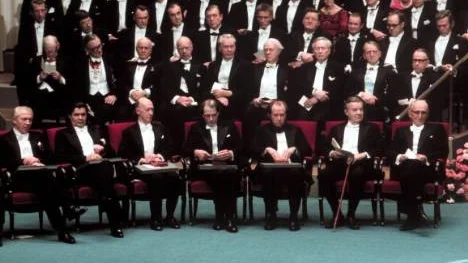 Inom forskarvärlden verkar översättningen på ordet excellens vara män. Detta stöds av den forskarrapport som presenterats kring fördelningen av excellensmedlen till starka forskningsmiljöer, men också av hur det brukar se ut bland pristagarna vid Nobelprisutdelningen i Stockholm.