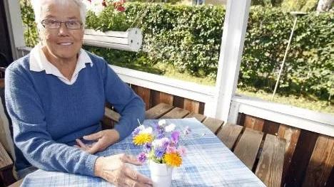 I Älvsbyns kommunval kliver Karin Markström upp i toppen av Kristdemokraternas lista. Hon menar att den största utmaningen för kommunen är att få unga intresserade av politik. "Vem ska ta annars över när vi inte orkar?", undrar hon.