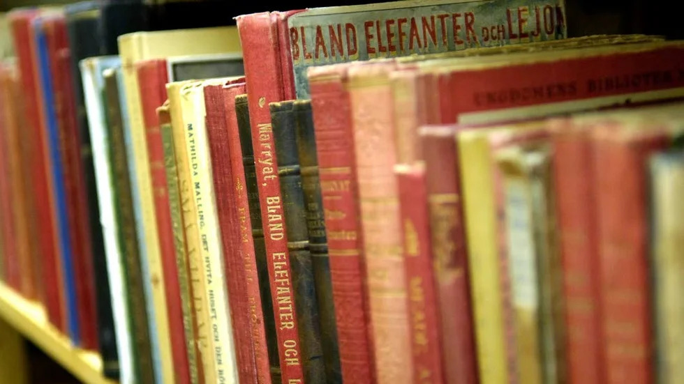 Biblioteksflytt. Töre bibliotek flyttar in i skolbiblioteket och biblioteksassistenttjänsten försvinner.
