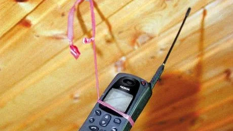 FUNGERADE. Det var bättre förr. I alla fall fångade stenålderstelefonerna upp signalen från mobilmasterna bättre än dagens smarta telefoner med inbyggd antenn.