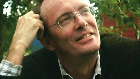 TILL BRASILIEN. Körprofessorn Erik Westberg reser till Brasilien med Musikhögskolans kammarorkester.