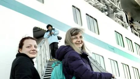 MOR OCH DOTTER. Christina (vänster) och Uta (höger) Faust lämnar Luleå för den här gången. Men tyskorna utesluter inte ett återbesök till Norrbotten.