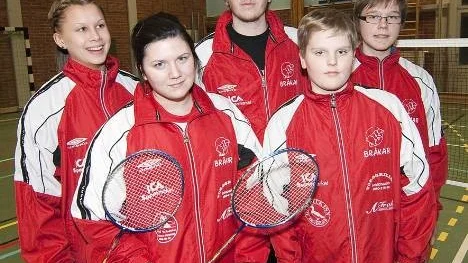 Framgångsrika badmintonspelare i Arvidsjaur. Från vänster Ida Söderlund, Carolin Granström, Henrik Westerlund, Markus Möller och Erik Landstedt.