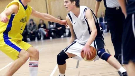 TILLBAKA. Christopher Ryan är i gryende form efter en säsong med sjukdomar och skador, På 26 minuter stoppade han i 17 poäng och tog fem returer i förlustmatchen (70-72) mot ligaaspiranten Umeå Virtus.