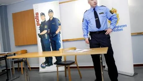TILLFÖRORDNAD  POLISCHEF. Håkan Karlsson är tillförordnad länspolismästare under perioden 16 januari31 mars i år†då den ordinarie tjänsteinnehavaren Seppo Wuori är utlånad till Rikspolisstyrelsen.