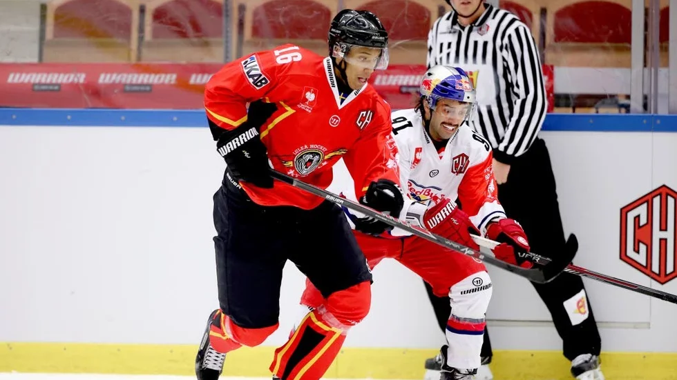 Debut. Den 17-årige talangen Oscar Nord fick göra a-lagsdebut när Luleå Hockey föll mot Salzburg.