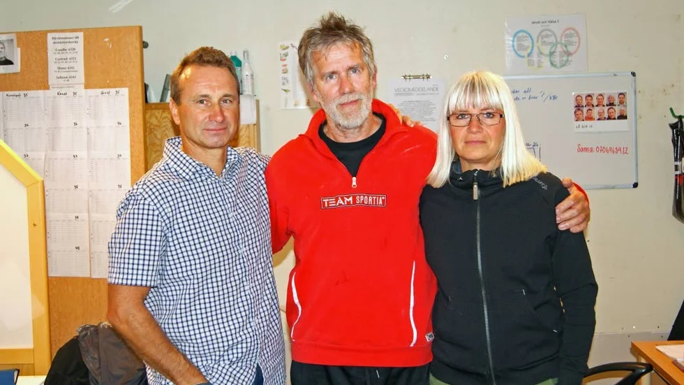 Tung arbetsmiljö. Idrottslärarna Sven-Erik Pajala, Hans-Ola Wikman och Chatarina Lundmark. Foto: Kent Risberg