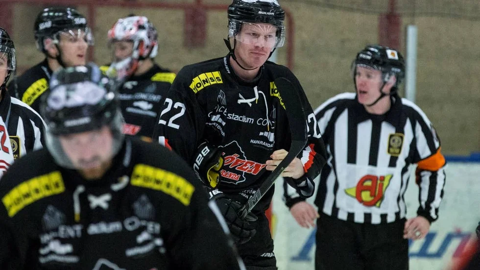 Lars Bryggman och hans Asplöven måste kvala för att hålla sig kvar i allsvenskan.