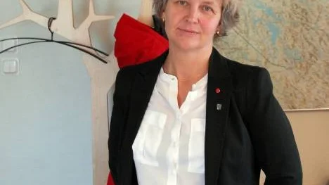 Kommunalrådet Britta Flinkfeldt Jansson säger att man ska försöka behålla gymnasieskolan även om man inte får något riksintag. (Arkivbild)