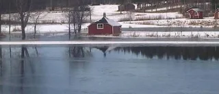 Isproppar skapar översvämning