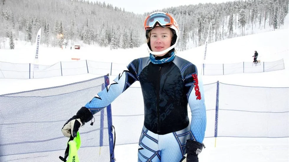 TREA. Kristoffer Jakobsen, Storklintens AK, slutade trea i tisdagens FIS-tävling i slalom. Dagen efter körde han ur.