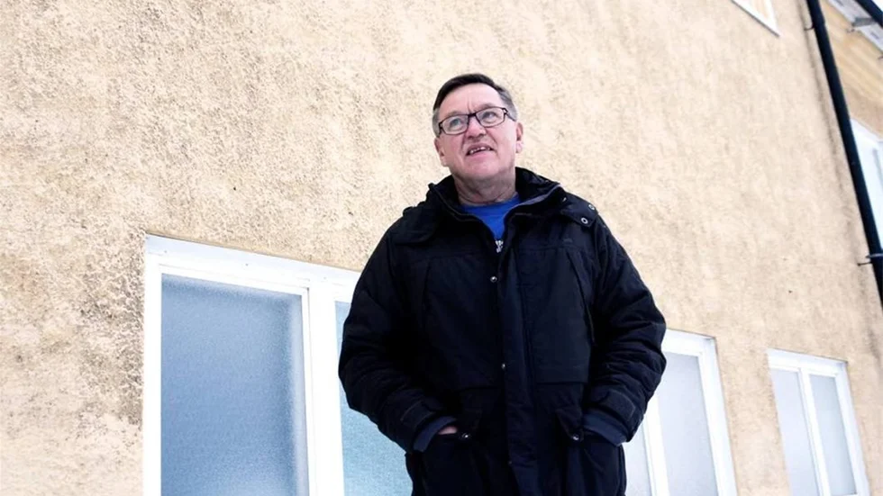 Sten-Inge Videhult tror att det kan vara bortkastade pengar att renovera hallen. Lokalerna är för nedgångna för att ett par miljoner ska räcka.