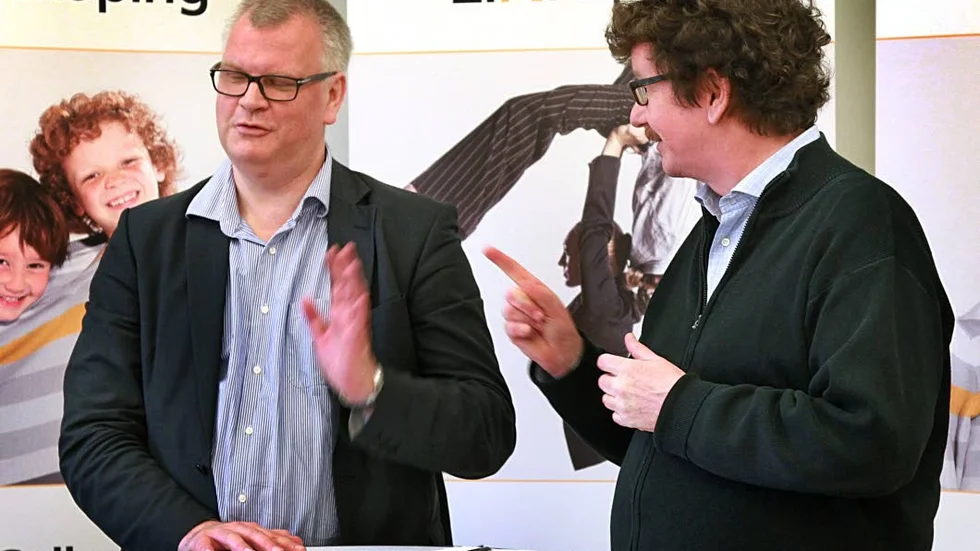 Berörda kommuner. Linköpingspolitikern Paul Lindvall (M) och Lars Stjernkvist (S) i ett samarbetsmöte.