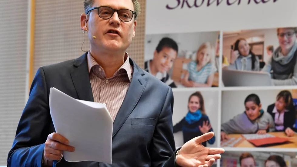 Peter Fredriksson är generaldirektör på Skolverket. Det skulle vara önskvärt med ett mer direkt fokus på skolans kunskapsuppdrag, skriver Widar Andersson.