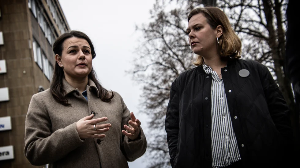 Meldina Daging och Emma Högström är föräldrar till barn på olika förskolor i Linköping. De har startat gruppen "Föräldraupprop för våra barn och deras pedagoger". 