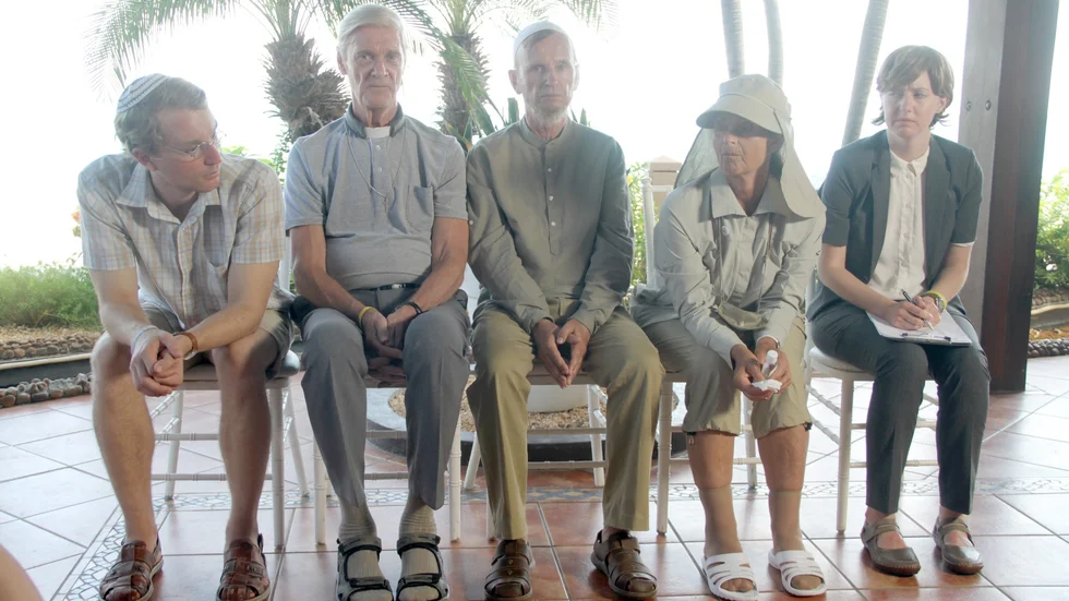 Kommunala samtal i Södertälje. Fr v: Björn Gustafsson, Claes Månsson, Johan Ulveson, Suzanne Reuter och Sanna Sundqvist.