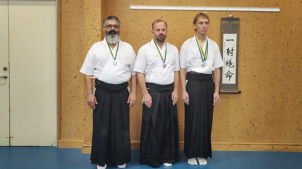 Arash Källmark, Juha Lagerberg och Thomas Oscarsson tog silver i kyudo-SM.