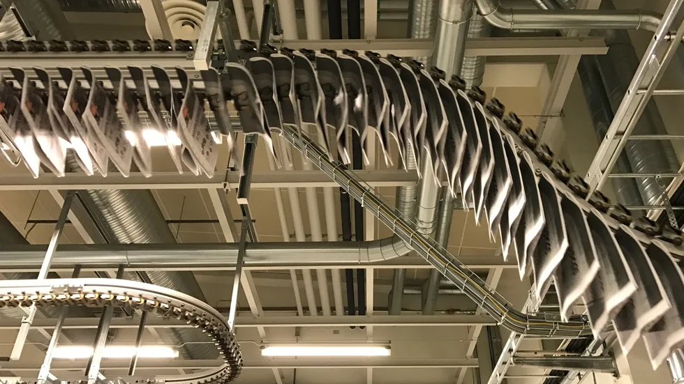 Norrans skurna hockeybilaga trycks på Hedensbyn.